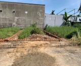[H2446*] Đất vuông vức 5x14m sát Vườn Cau Đỏ, đường nhựa 8m. Giá chỉ 3.x tỷ