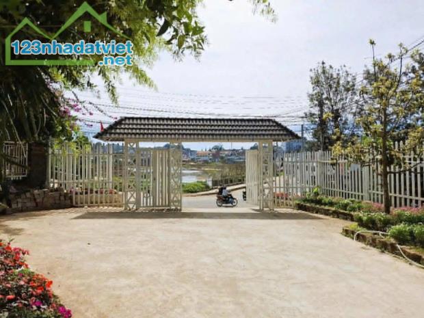 Cho thuê villa 10 phòng Mặt tiền đường Mê Linh Phường 9 Đà Lạt 30tr/th - 1