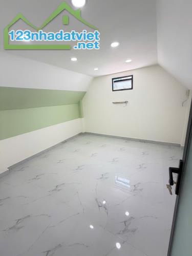 Bán nhà mới Dương Bá Trạc P.1 Quận 8. Cách mặt t.i.ề.n đường khoảng 100m. - 1