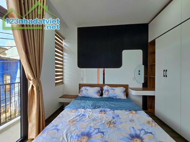 Nhà 2 tầng Trường Chinh . DT:79m , ngang 9m , sổ đẹp vuông vức - 3
