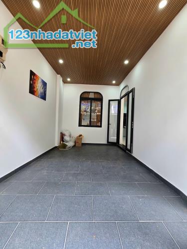 Nhà 2 tầng Trường Chinh . DT:79m , ngang 9m , sổ đẹp vuông vức - 5