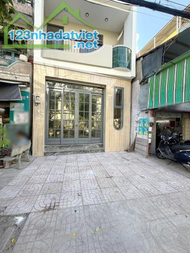 Nhà mới sang trọng mặt tiền chính Hưng Phú P8Q8 3lầu - 2