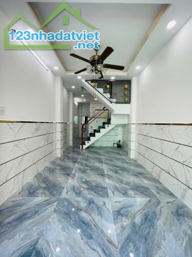 CHIẾN LƯỢC HẺM XE HƠI - 27M2 4 TẦNG ĐÚC 4PN 3WC SÂN THƯỢNG CHỈ 4.5 TỶ - 1