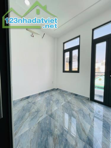 CHIẾN LƯỢC HẺM XE HƠI - 27M2 4 TẦNG ĐÚC 4PN 3WC SÂN THƯỢNG CHỈ 4.5 TỶ - 3