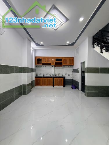 NHÀ MỚI GIÁP AEON BÌNH TÂN 25M2 2 TẦNG SHR CHỈ 2.95 TỶ - 1