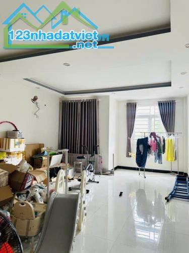 GIẢM 700TR MẶT TIỀN AN DƯƠNG VƯƠNG--72M2-3 TẦNG --GIÁ :7.3 TỶ (TL) - 4