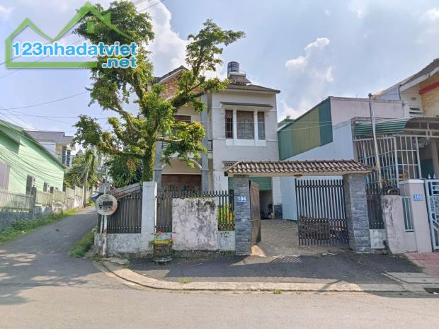 HOT HOT – CHÍNH CHỦ CẦN BÁN NHÀ ĐẤT 2 MẶT TIỀN TẠI Phường 2, TP. Bảo Lộc, tỉnh Lâm Đồng