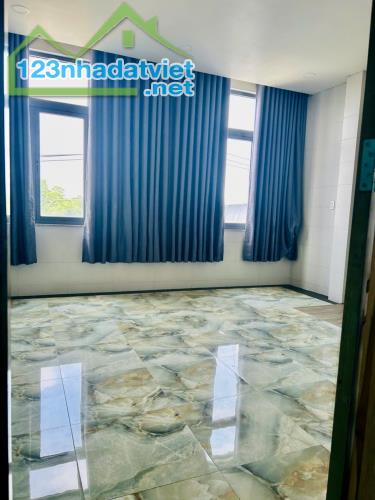 đề: Bán nhà mới trệt 2 lầu Tăng Nhơn Phú A, 84.5\text{m}^2 nở hậu, Đang cho thuê 18tr/th - 2