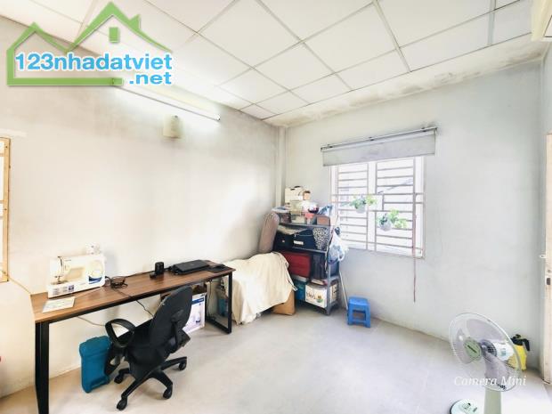 [KH053*] Nhà 2 mặt hẻm ô tô né nhau sát Công viên Làng Hoa, giá 5.x tỷ! - 2