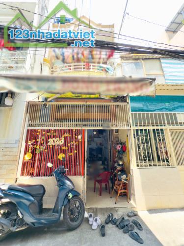 Nhà 2mặt hẻm trước sau lửng, lầu Âu Dương Lân P3Q8