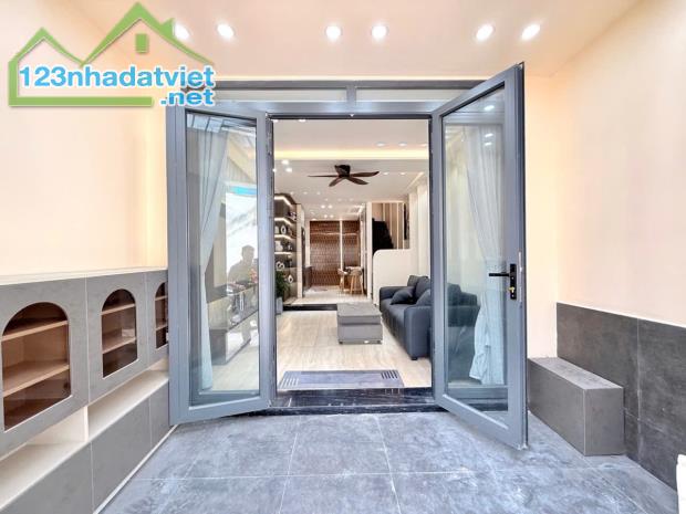 🏡 Bán nhà Gấp – 37m², 3 tầng, 3,5x10,5m, hẻm ba gác, Phan Văn Trị – Chỉ 6,x tỷ