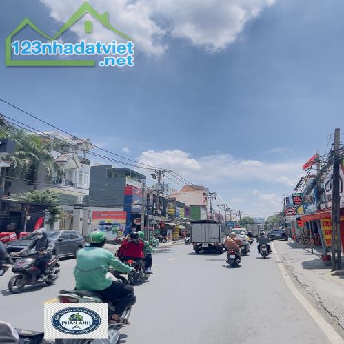 Nhà 2 mặt tiề.n hiếm gặp, ngay sát Đỗ Xuân Hợp. 186m² đất, mà chỉ có 14 tỏi hơn… - 2