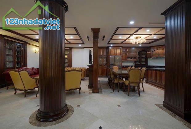 DINH THỰ 2 MẶT TIỀN HIỆP BÌNH CHÁNH - 238m2 - 4 TẦNG - NGANG 14M - 42t - 1
