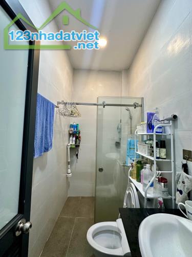 🔥 NHÀ MỚI 4 TẦNG – HẺM XE HƠI 7 CHỖ – SÁT MẶT TIỀN PHẠM VĂN ĐỒNG – 4PN – CHỈ 7.3 TỶ - 3