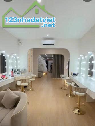 SANG NHƯỢNG GẤP STUDIO ÁO CƯỚI  tại Đơn Dương, Lâm Đồng Do thay đổi kế hoạch gia đình và - 1