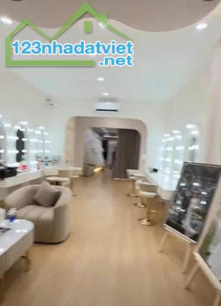 SANG NHƯỢNG GẤP STUDIO ÁO CƯỚI  tại Đơn Dương, Lâm Đồng Do thay đổi kế hoạch gia đình và - 2