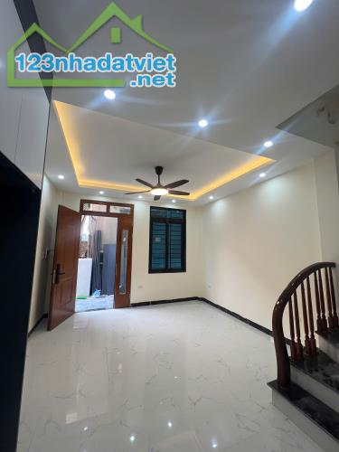 Chỉ 2.Xtỷ - nhà Hà Đông 4T mới đẹp - cạnh đất DV Đồng Mai - gần ĐH Đại Nam - 2