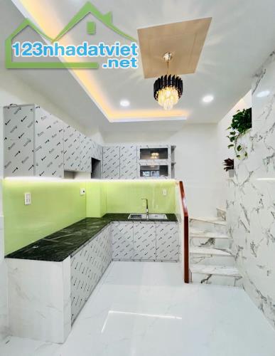 Bán nhà mới Q.8. Cách mặt t.i.ề.n đường khoảng 100m. - 7