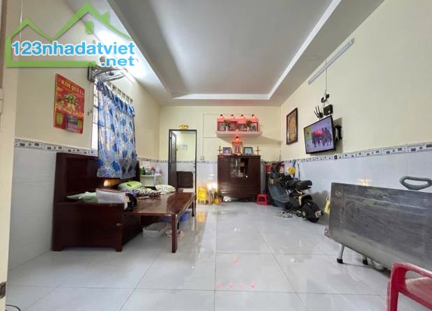 BÁN NHÀ HẺM XE HƠI DƯƠNG BÁ TRẠC QUẬN 8 - 45M2-SHR - NHỈNH 4 TỶ-LH 0784968131 - 1