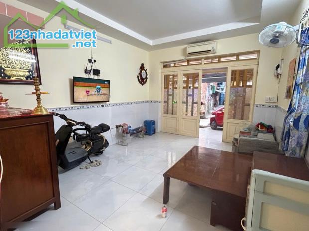 BÁN NHÀ HẺM XE HƠI DƯƠNG BÁ TRẠC QUẬN 8 - 45M2-SHR - NHỈNH 4 TỶ-LH 0784968131 - 2