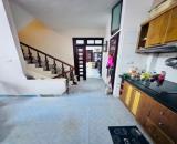 BÁN NHÀ NGÕ 553 GIẢI PHÓNG, NGÕ THÔNG, 41M2 X 5 TẦNG, TỰ XÂY CHẮC CHẮN, SỔ VUÔNG VẮN