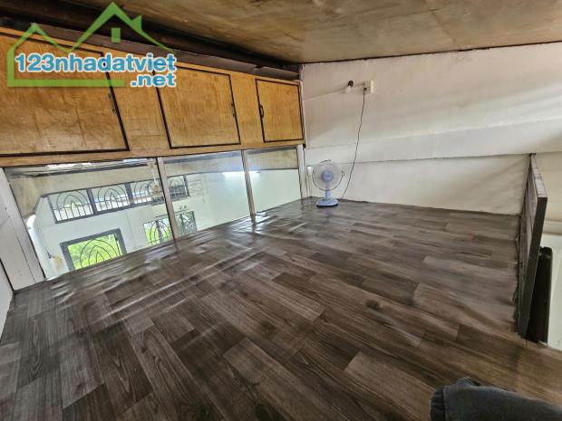 Cần bán căn hộ tại đường Trần Bình Trọng, Quận 5, TP. Hồ Chí Minh.