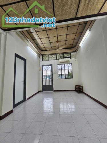 Cần bán căn hộ tại đường Trần Bình Trọng, Quận 5, TP. Hồ Chí Minh. - 3