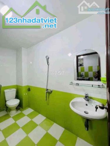 Hàng ngộp 3 tỷ 570 đường Hai Bà Trưng, Quận 3 diện tích 60 m2 - 3