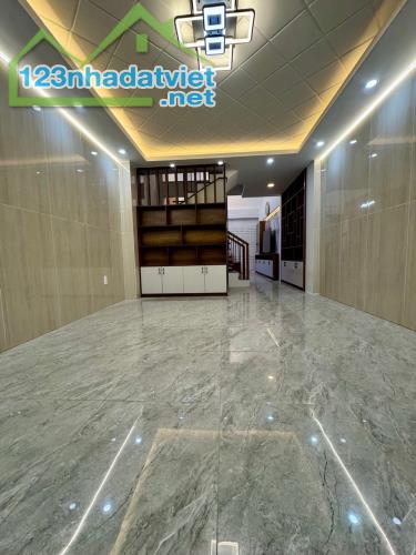 Phạm Văn Chiêu, phường An Hội Đông - 5 tầng - 45.6m2 - 7.3 tỷ - Hẻm oto quay đầu. - 1