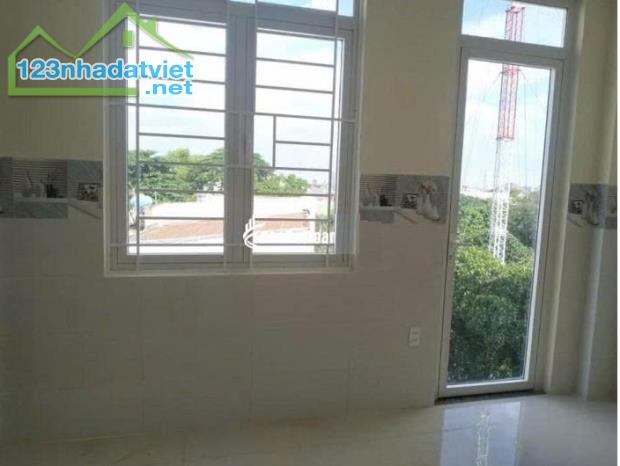 Cho thuê phòng trọ tại 1941/31/4 KP26 mới, gần CV Phần Mềm, gần cầu vượt Quang Trung