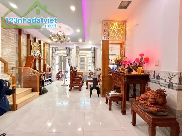🏠 HẺM Ô TÔ SÁT MẶT TIỀN - GIÁP NGÃ 4 LÊ VĂN THỌ & PHẠM VĂN CHIÊU GV - 68M²(5×13,5) - 2 TẦ - 3