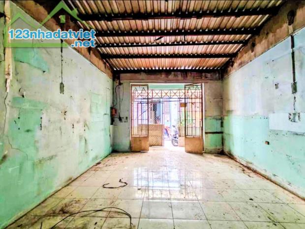 Nhà cấp 4, p. Đông Hưng Thuận, hẻm ô tô, dt 58m², nhỉnh 4tỷ - 2