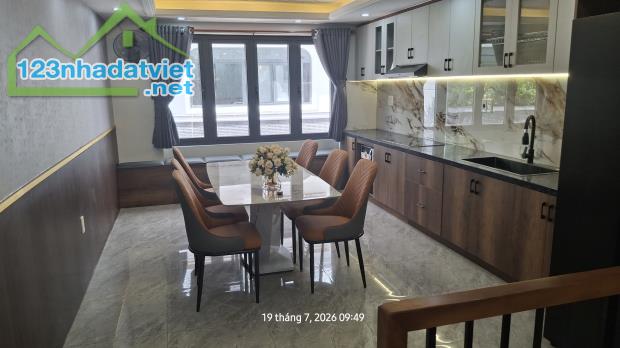 Phạm Văn Chiêu, phường An Hội Đông - 5 tầng - - 5