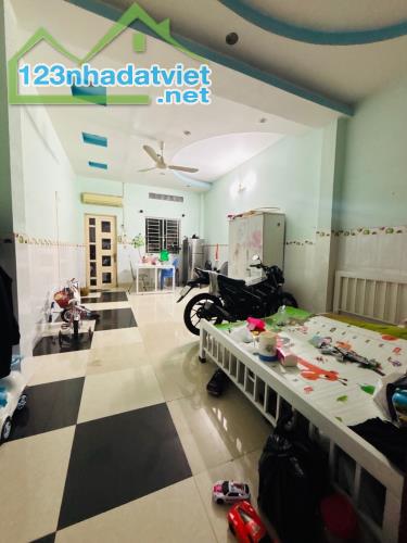 CHỈ NHỈNH 6.X TY- MẶT TIỀN KDC PHÚ LỢI – QUẬN 8 –  NGAY CÔNG VIÊN - 4X20 - 3 TẦNG - 2