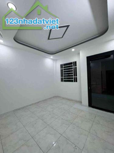NGAY CHỢ BÌNH LONG - 54M2 (4 X 13.5) - ĐƯỜNG 8M THÔNG - 2 TẦNG CHỈ 4 TỶ - 2