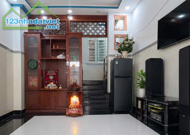 VIP! Cần bán nhà 4 tầng Bông Sao P5 Q8 - 4x7m - Chỉ 4.98 tỷ