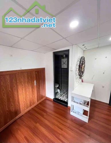 Bán nhà Q.8 cách 4 căn nhà ra mặt t.i.ề.n đường. - 11