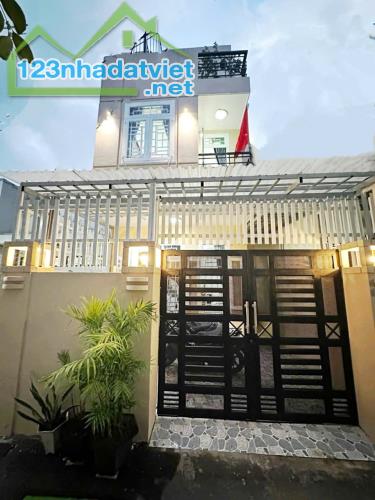 NGAY CỔNG ĐH VĂN LANG - HXH -  3 TẦNG - 5x12.5M - DƯƠNG QUẢNG HÀM - GÒ VẤP- 9.45 TỶ TL - 5