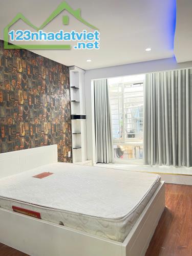 Nhà mới 2 tầng hẻm cụt đường Chánh Hưng P10Q8. Giá: 3.38 tỷ - 2