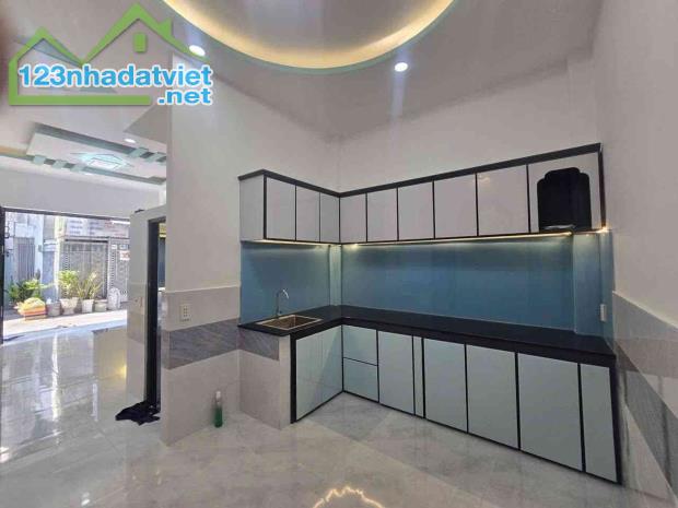 Bán nhà mới tinh p15 Quận 8, Nhà đẹp linh linh, dọn vô ở liền. - 2