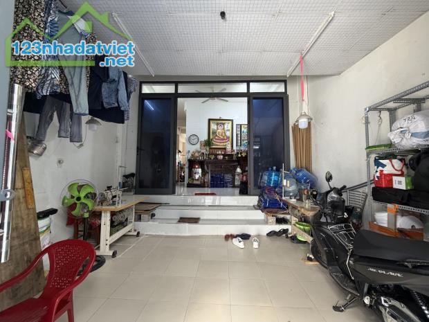 SÁT VÕ VĂN KIỆT 75M2--3 TẦNG --6PN--SHR