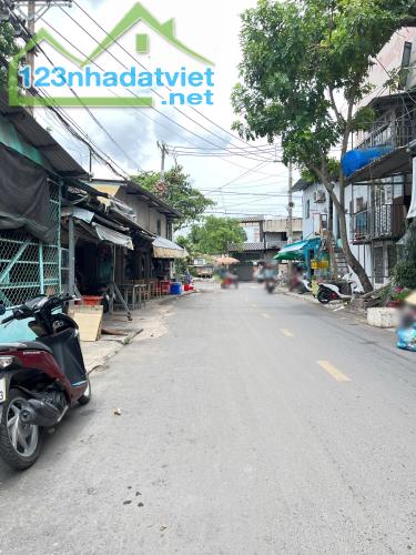 Nhà 3 tầng mặt tiền Mạc Vân P12Q8. Giá : 7.5 tỷ - 2