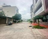 Phân Lô bàn cờ ô tô tránh vỉ hè rộng kinh doanh được Thanh Trì Hà Nội