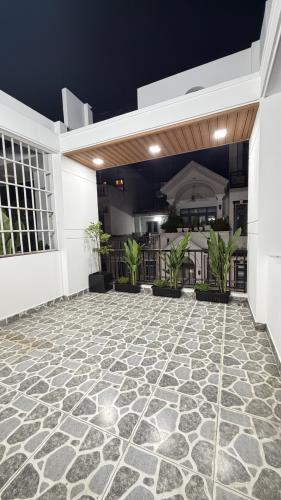 HƯƠNG LỘ 2 BÌNH TÂN KHU PHÂN LÔ--100M2--3 TẦNG --GIÁ - 4