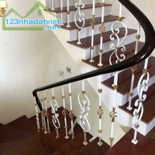Cho thuê nhà, Xã Đàn, Ô Chợ Dừa, Nguyễn Lương Bằng, 235m2x 4T -40 tr - 1
