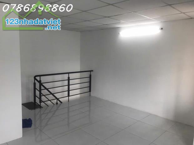 BÁN NHÀ 2 TẦNG HẺM 160 NGUYỄN VĂN QUỲ, PHƯỜNG PHÚ THUẬN, QUẬN 7 - 2