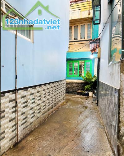 QUẬN 10 – 4 TỶ – SƯ VẠN HẠNH – 4 TẦNG – 3 PHÒNG NGỦ – CÓ SÂN THƯỢNG - 5