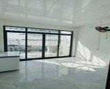 HẺM XE HƠI THÔNG - Nhà đẹp 3 tầng khu Lạc Long Quân (40m2) ngang 3.5, 4 PN - 8.3 Tỷ TL