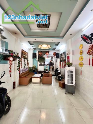 Nhà Mặt Tiền 4Tầng BTCT, 4x20m Vuông Vức, Khu Sầm Uất Tân Sơn Nhì, Tân Phú