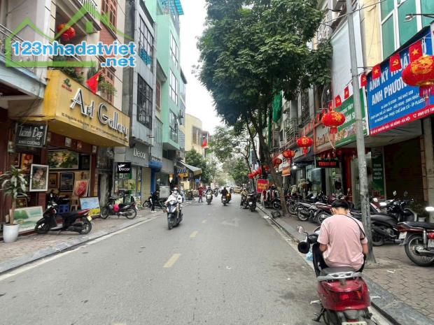 CHO THUÊ NHÀ NGUYÊN CĂN MẶT PHỐ CỔ HÀ ĐÔNG 40M2 4 TẦNG GIẤ 15 TRIỆU